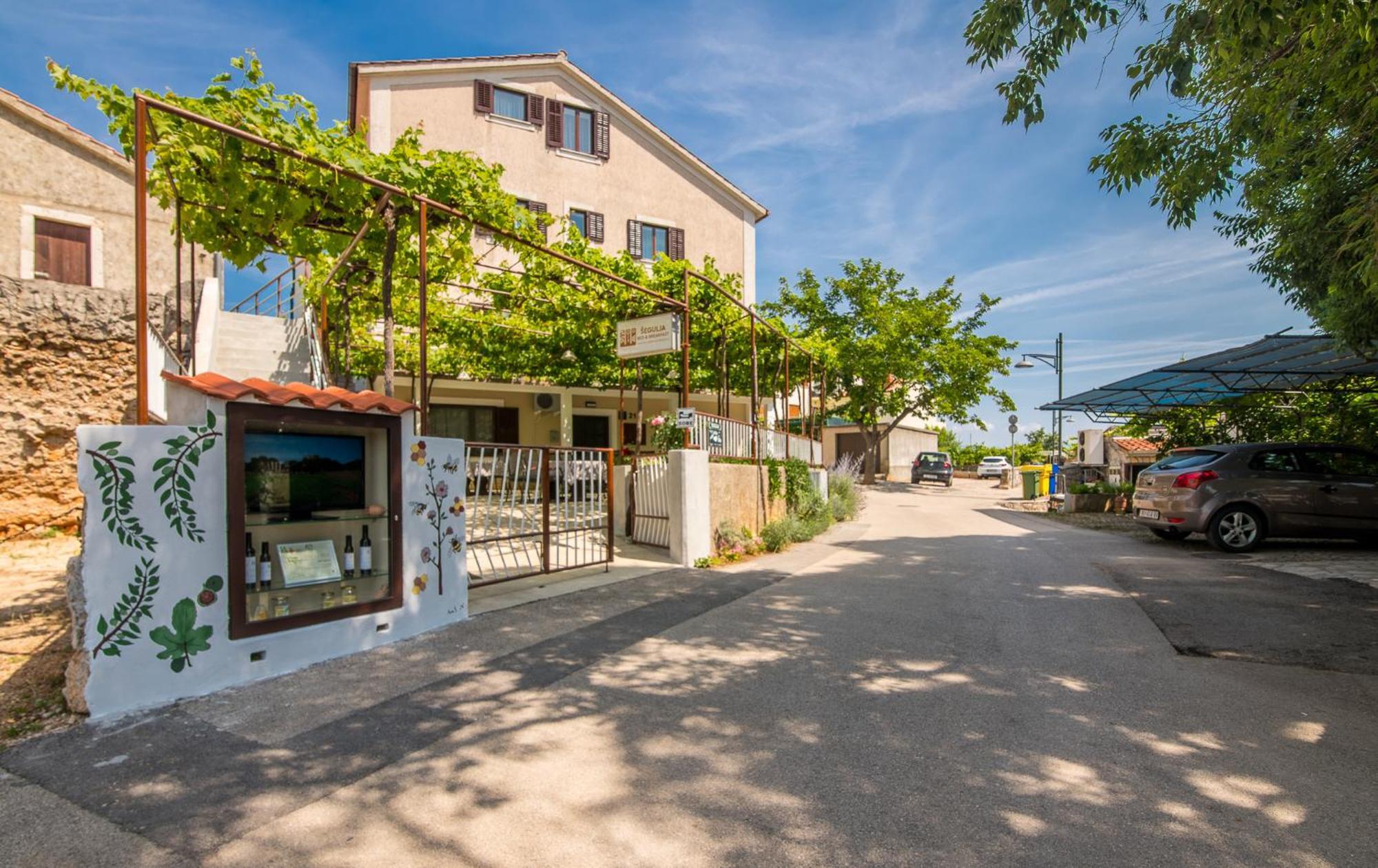 B&B Segulja Malinska Exterior photo